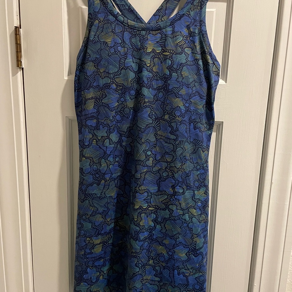 Title Nine Cirque de la Vie Diamalete activewear Dress. Women’s size small